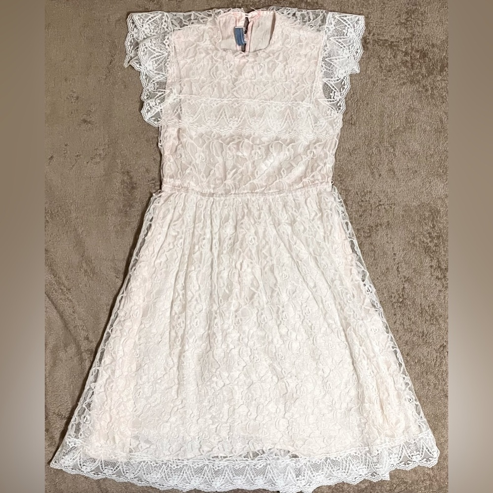 Rare Lace Kids Dress in White and Soft Pink